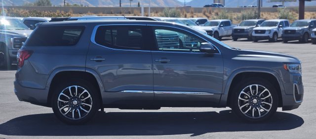 Used 2022 GMC Acadia Denali w/ Denali Ultimate Package AWD/4WD image 6