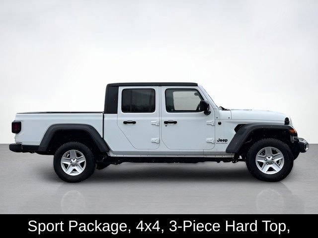 Used 2023 Jeep Gladiator Sport AWD/4WD image 2