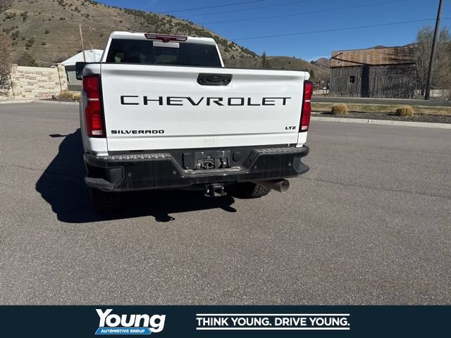 Used 2025 Chevrolet Silverado 3500 LTZ w/ LTZ Plus Package AWD/4WD image 7