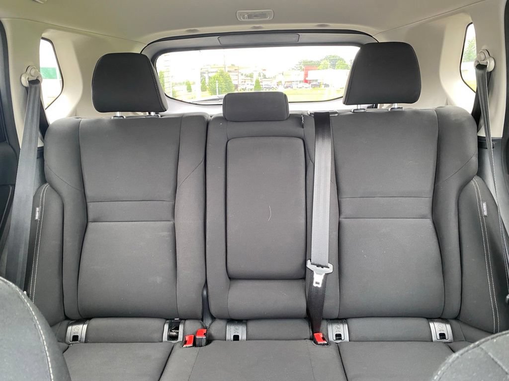 Used 2024 Nissan Rogue S AWD/4WD image 25