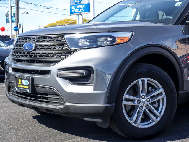 Certified 2023 Ford Explorer 4WD image 2
