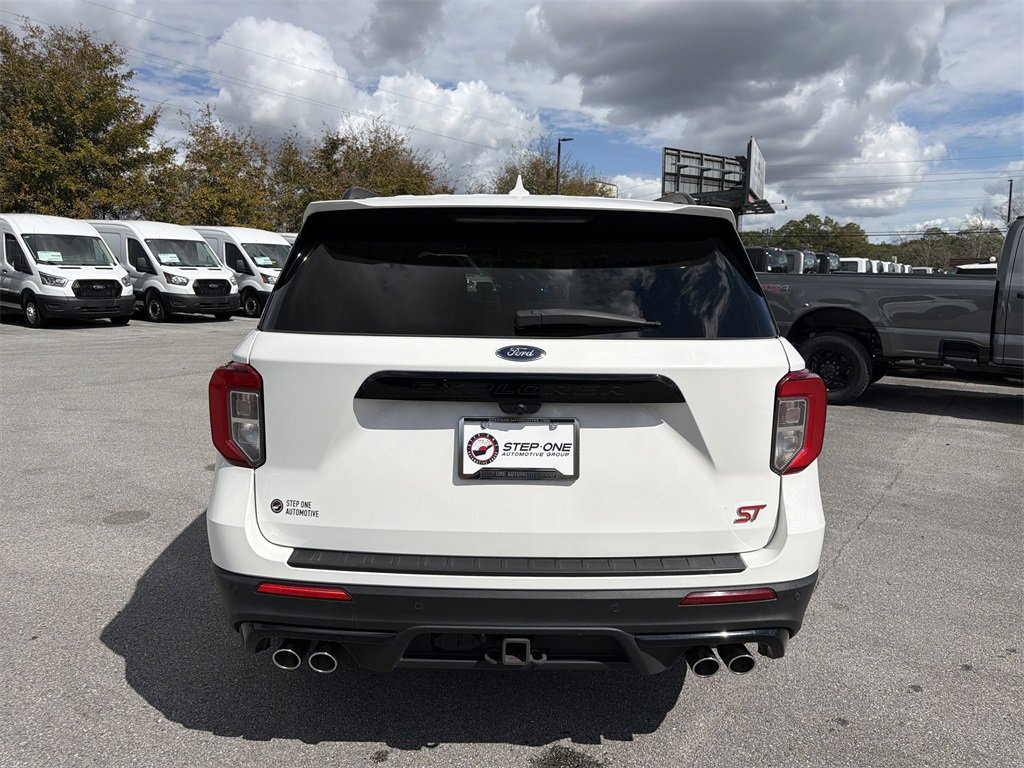 Certified 2022 Ford Explorer ST w/ Equipment Group 401A image 5