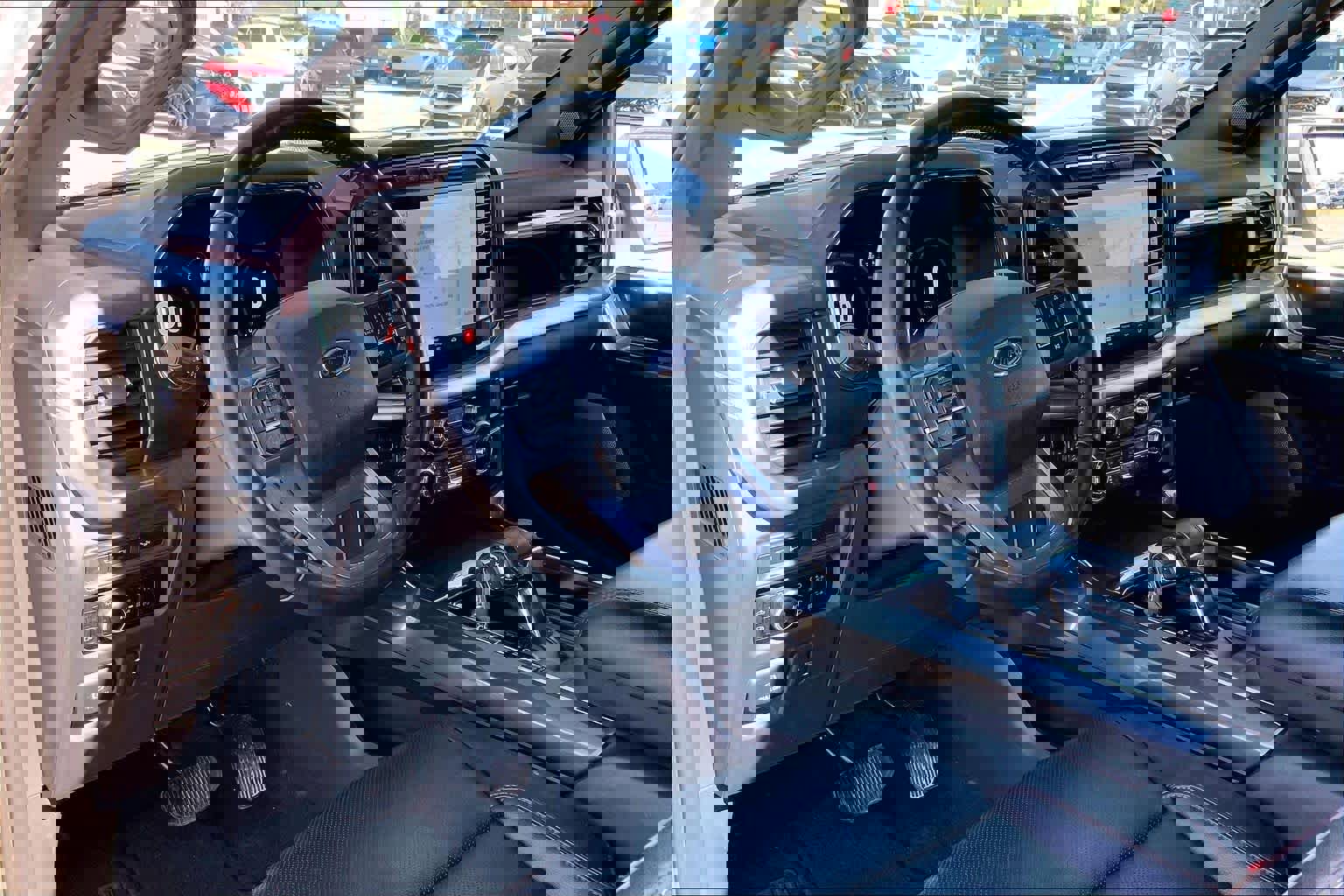 Certified 2023 Ford F150 Lariat w/ Equipment Group 502A High image 18