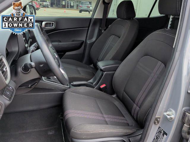 Used 2023 Hyundai Venue SEL FWD image 10