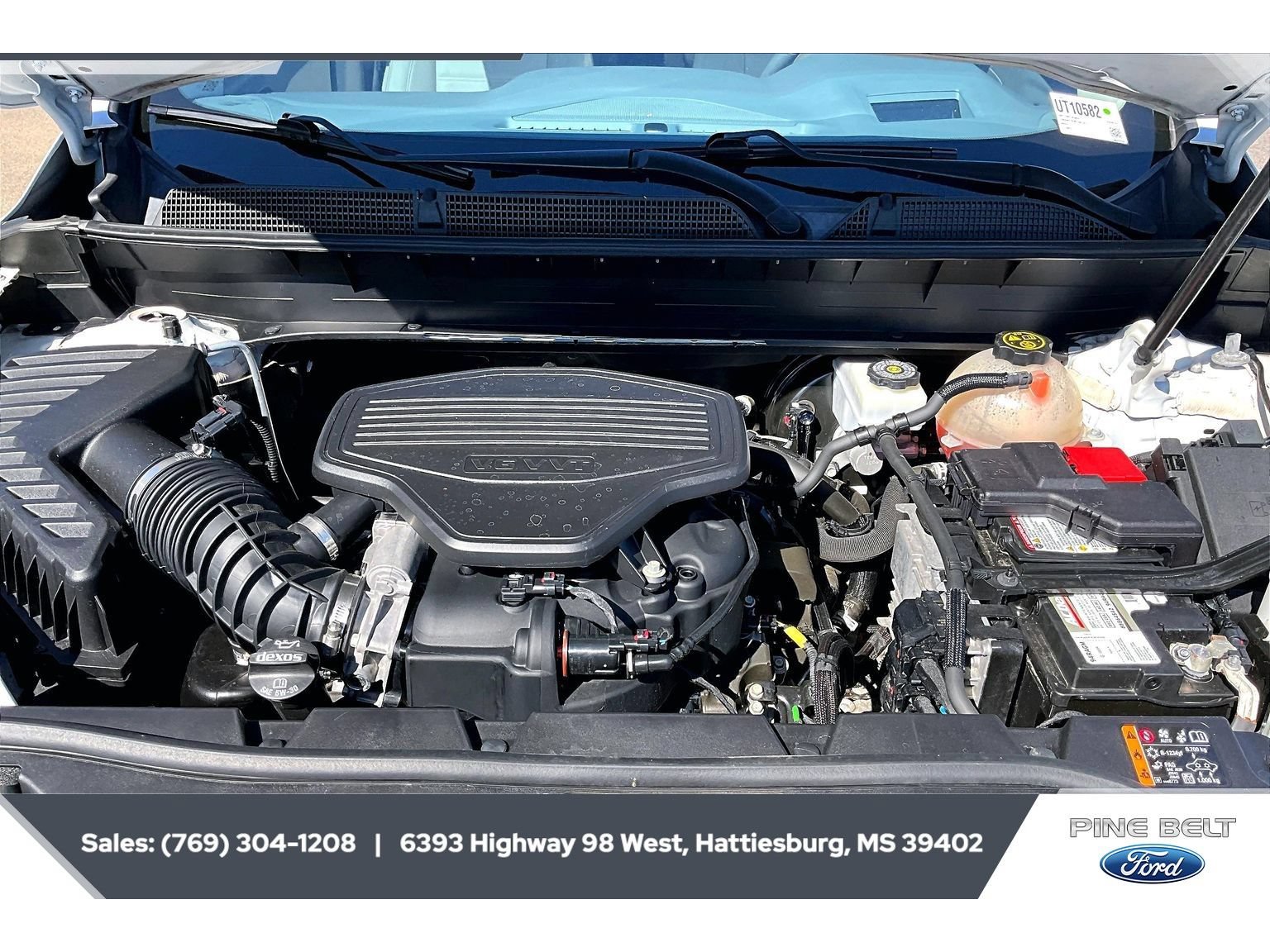 Used 2021 GMC Acadia Denali w/ Denali Technology Package FWD image 8