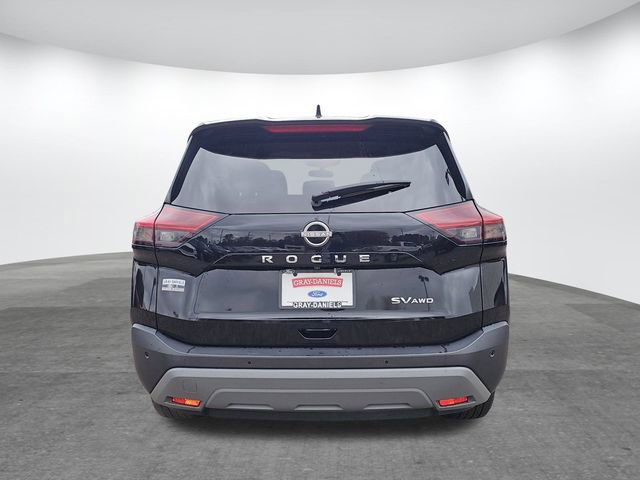 Used 2023 Nissan Rogue SV image 5