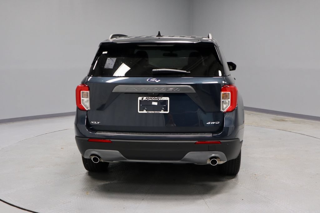 Certified 2024 Ford Explorer XLT w/ Equipment Group 202A AWD/4WD image 10