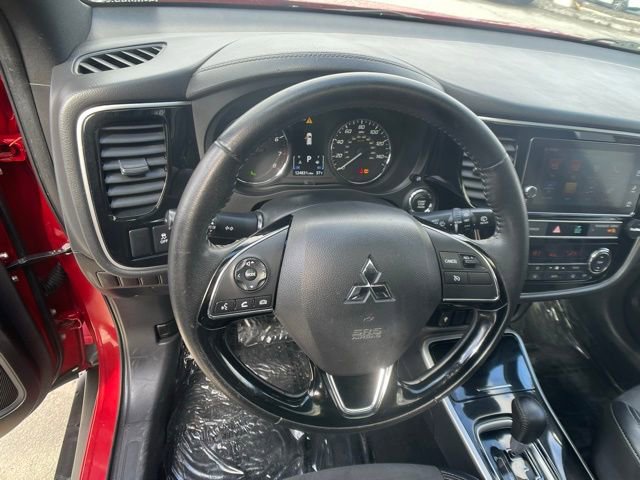Used 2019 Mitsubishi Outlander LE image 18