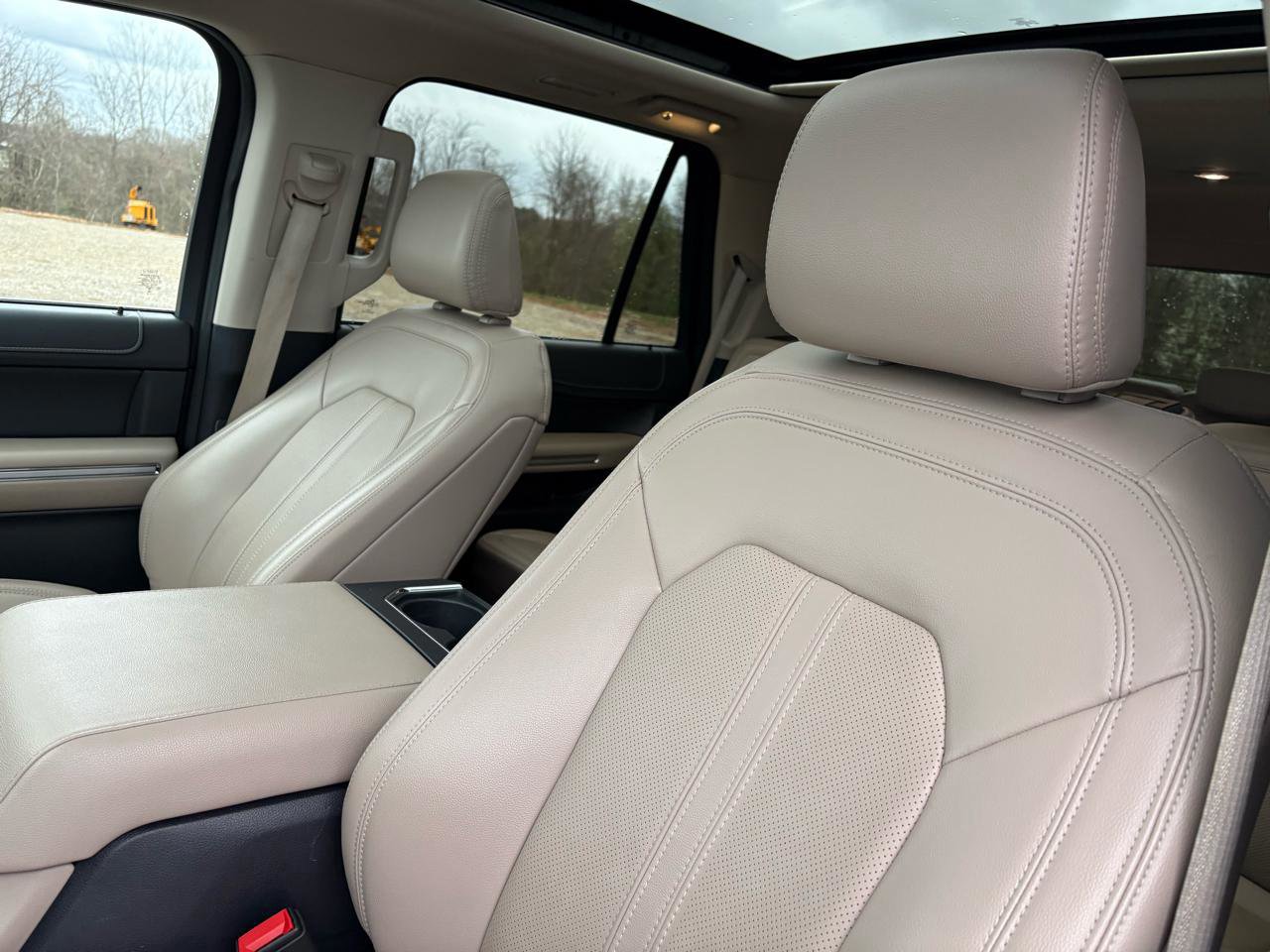 Certified 2024 Ford Expedition Limited image 20