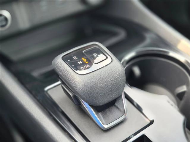 Used 2023 Nissan Rogue S FWD image 15
