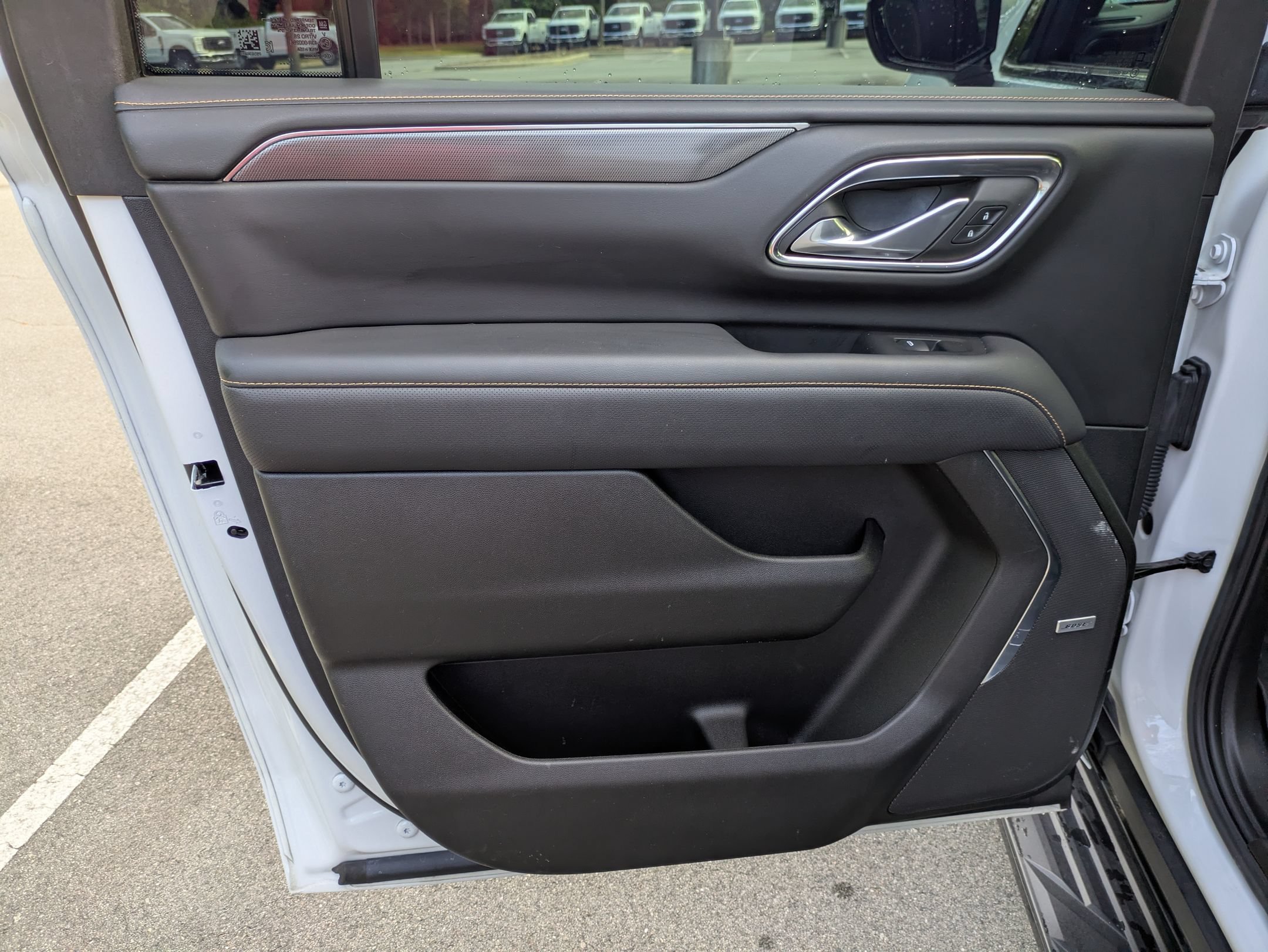 Used 2023 GMC Yukon XL AT4 AWD/4WD image 30