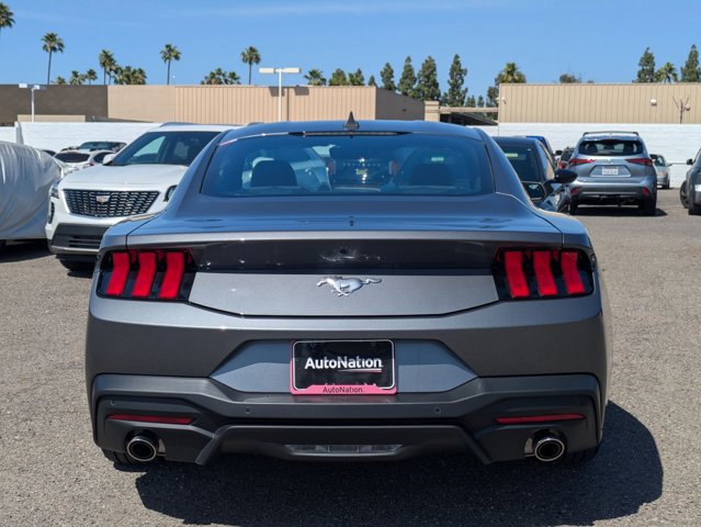 Certified 2025 Ford Mustang Coupe image 7