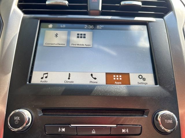 Certified 2018 Ford Fusion SE w/ Fusion SE Technology Package image 16