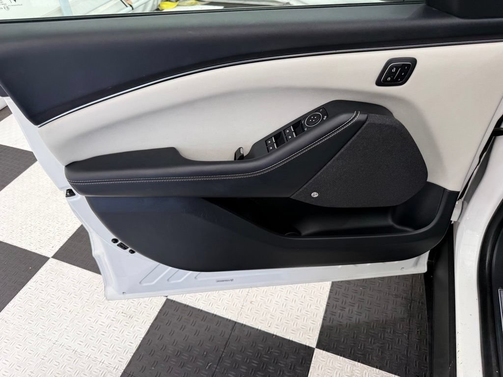 Certified 2023 Ford Mustang Mach-E Premium RWD image 18