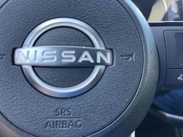 Used 2023 Nissan Pathfinder Platinum AWD/4WD image 39