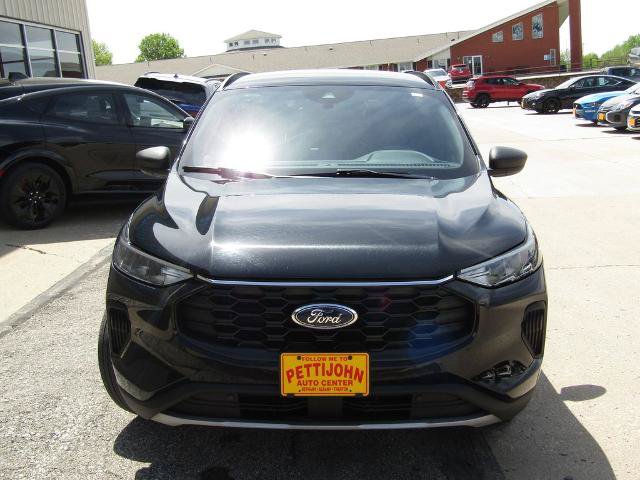 Certified 2025 Ford Escape ST-Line AWD/4WD image 13