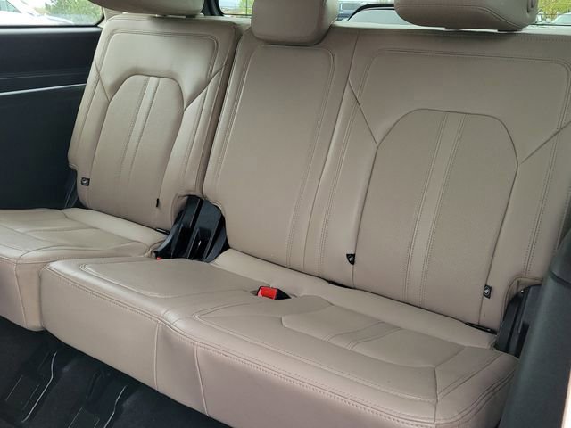Certified 2022 Ford Expedition Limited image 11
