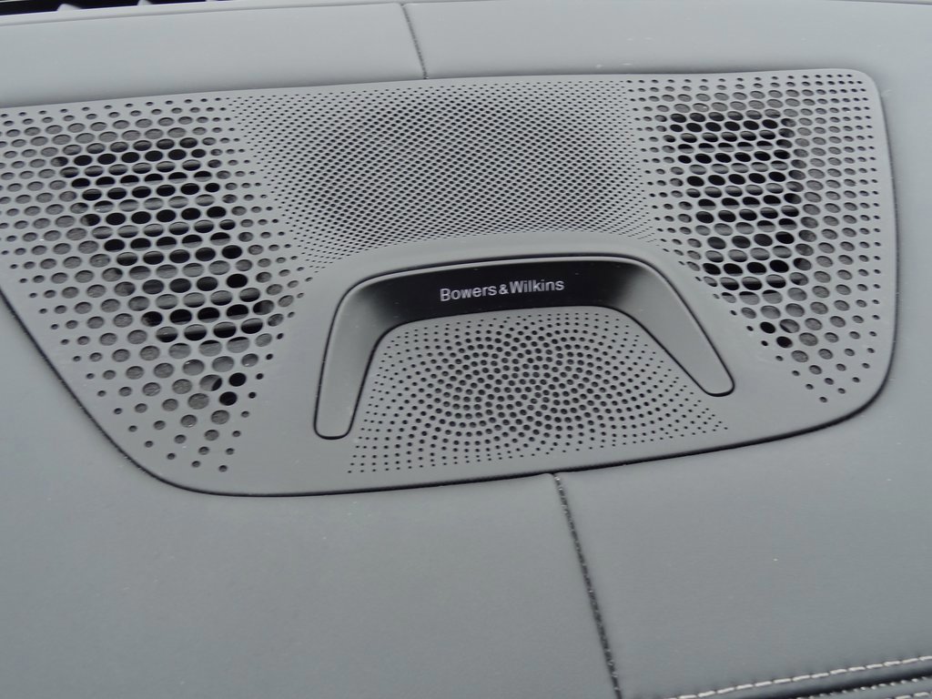 Used 2024 BMW X7 M60i w/ Executive Package image 61