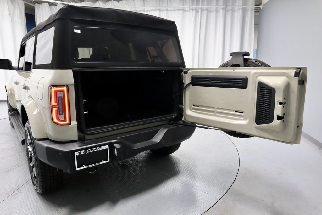 Certified 2025 Ford Bronco Outer Banks AWD/4WD image 15