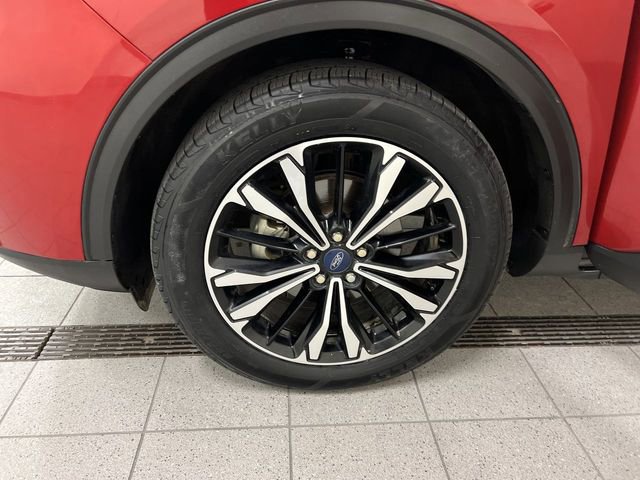 Certified 2021 Ford Escape SEL w/ SEL Stealth AWD Package image 10