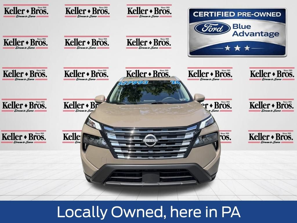 Used 2024 Nissan Rogue SV w/ SV Premium Package AWD/4WD image 2