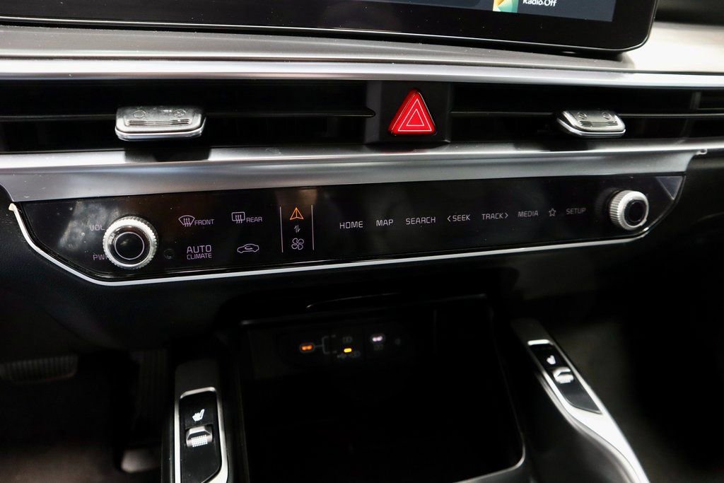 Used 2025 Kia Sorento EX image 36