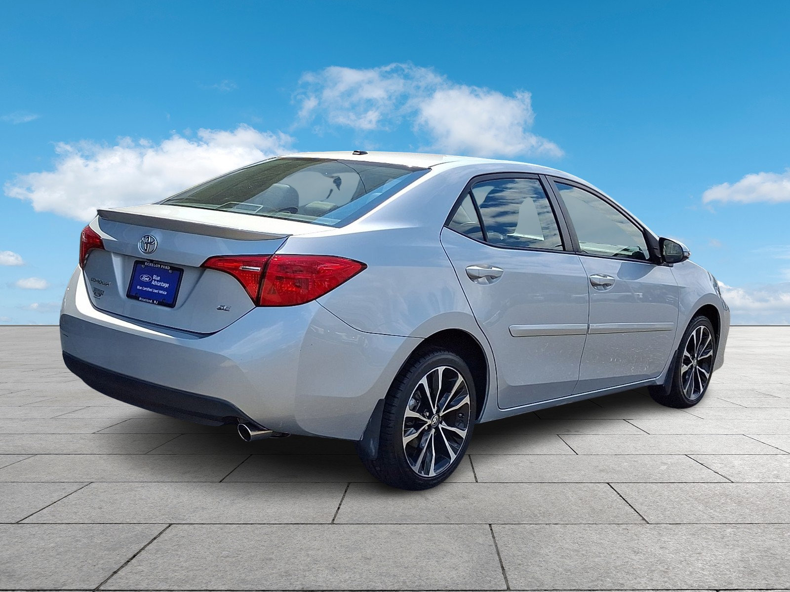 Used 2019 Toyota Corolla SE w/ SE Premium Package FWD image 6