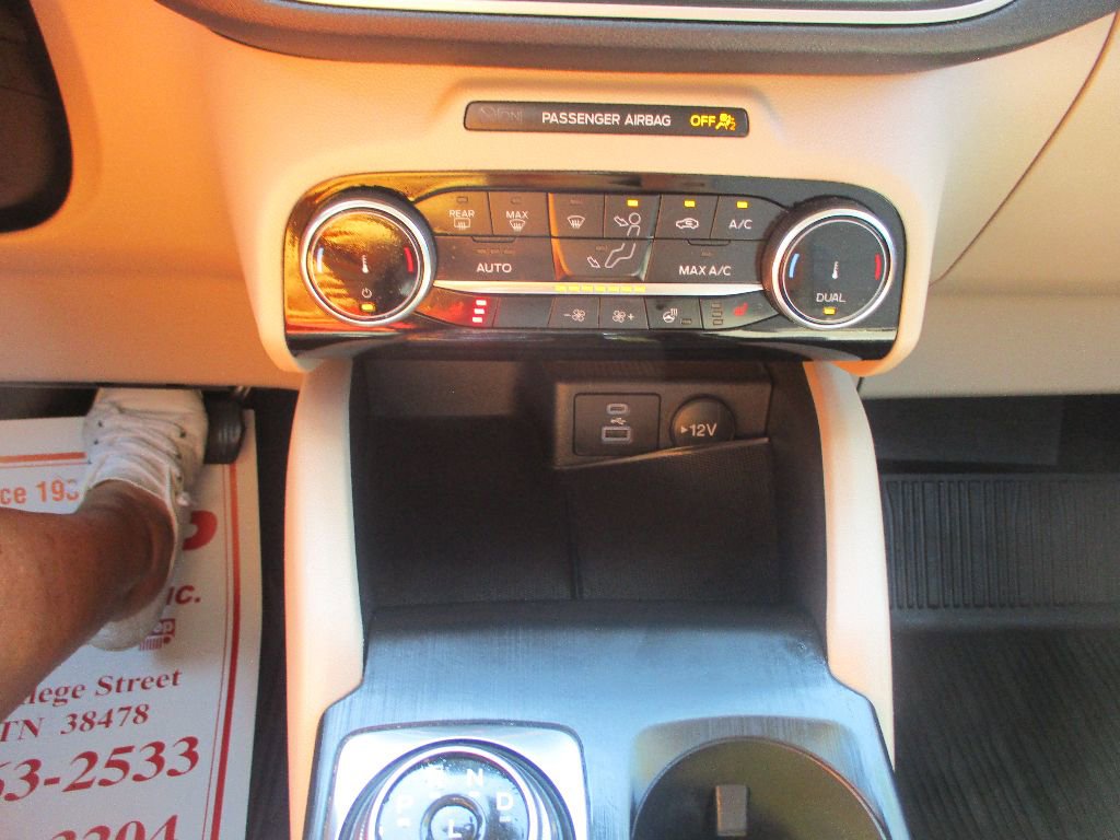 Certified 2022 Ford Escape SEL image 10