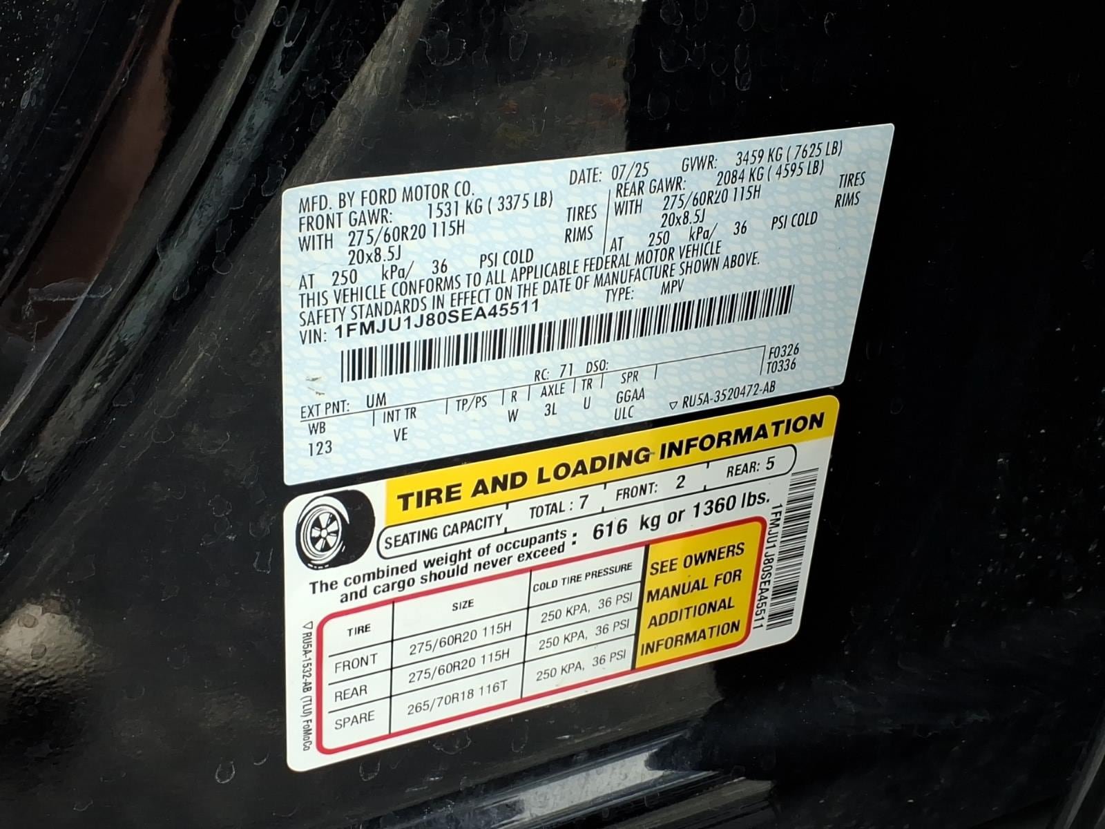 Certified 2025 Ford Expedition Active AWD/4WD image 35
