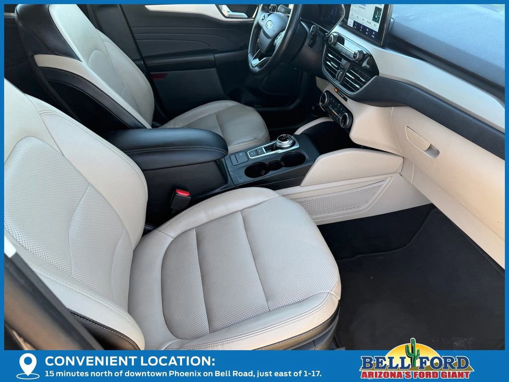 Certified 2022 Ford Escape SEL w/ Technology Package image 9