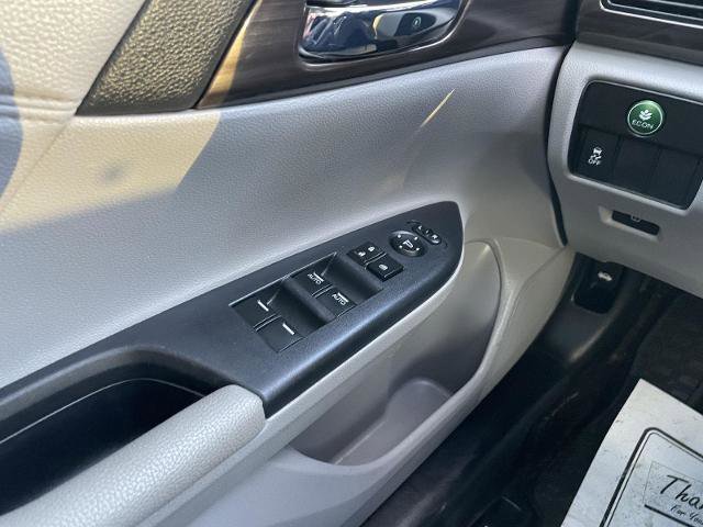 Used 2017 Honda Accord EX-L image 28