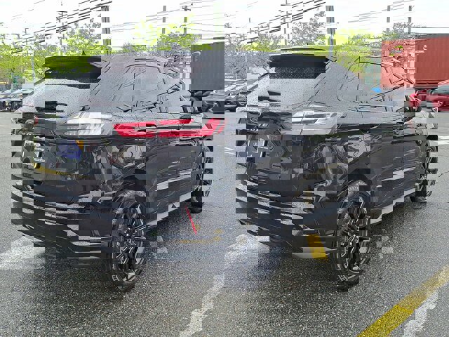 Certified 2022 Ford Edge ST-Line AWD/4WD image 4