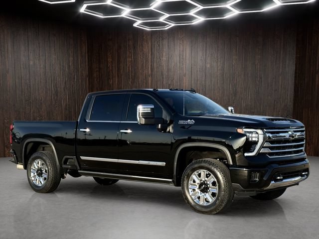 Used 2024 Chevrolet Silverado 2500 High Country w/ High Country Premium Package AWD/4WD image 1