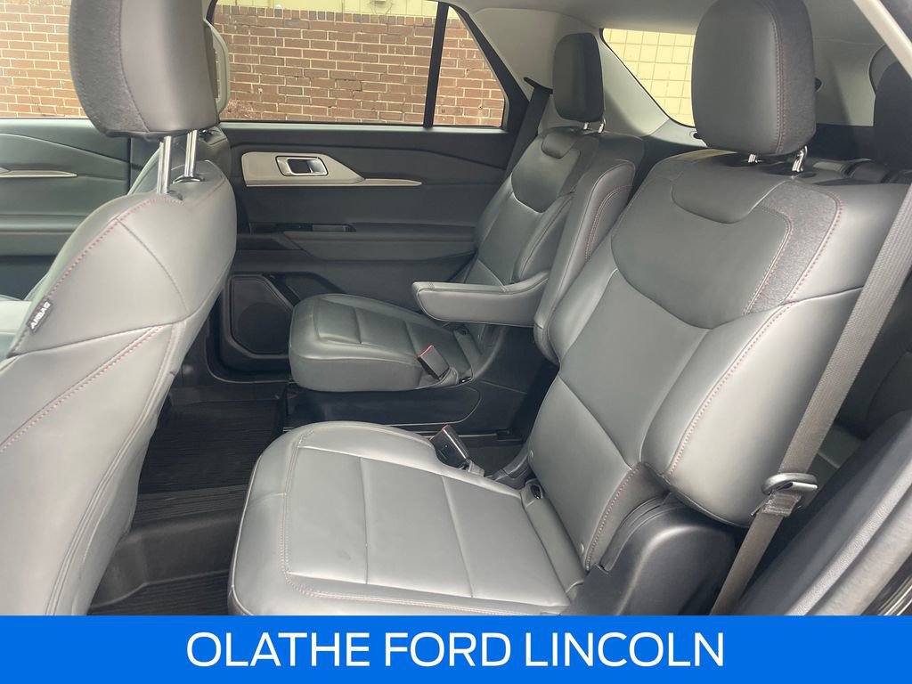 Certified 2025 Ford Explorer Active w/ Active Comfort Package AWD/4WD image 24
