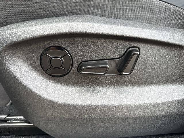 Used 2025 Volkswagen Tiguan SE R-Line AWD/4WD image 12