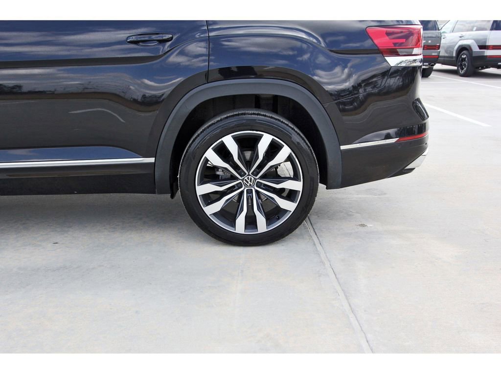 Used 2022 Volkswagen Atlas SEL Premium image 31
