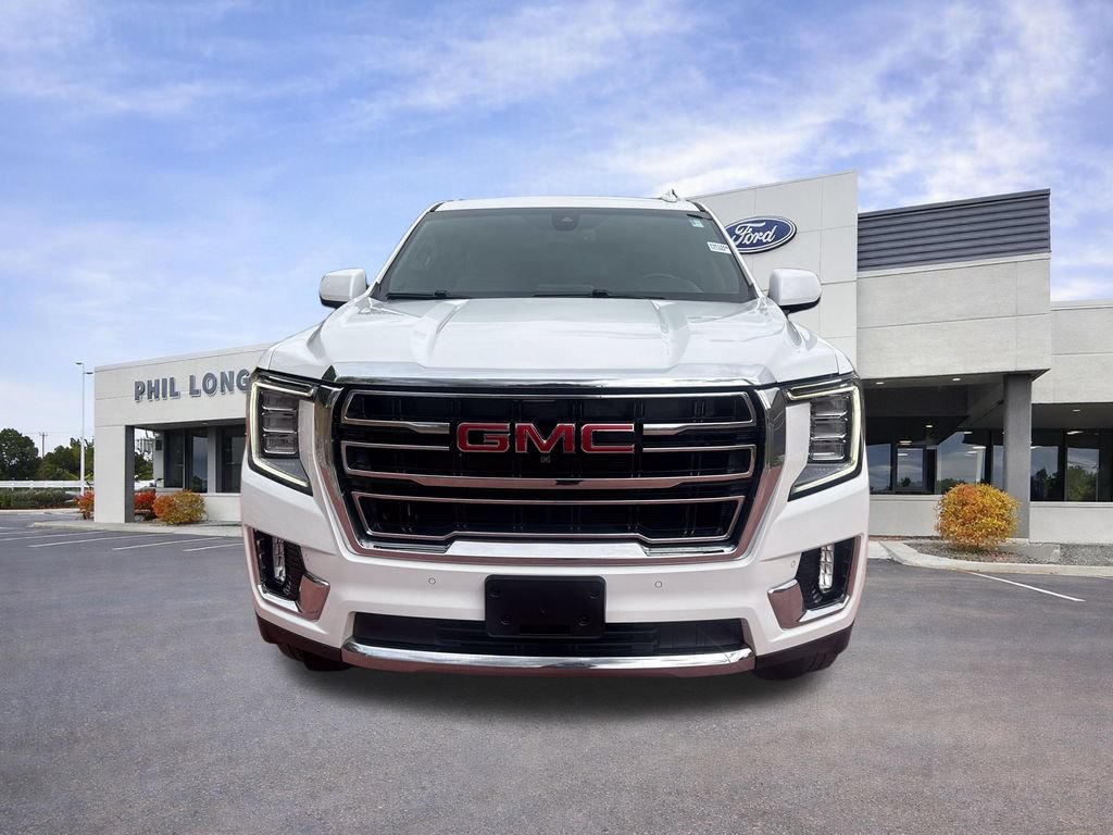 Used 2022 GMC Yukon XL SLT w/ SLT Premium Package AWD/4WD image 2