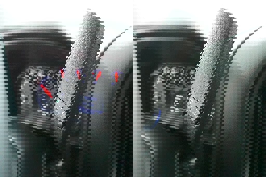 Used 2023 Chevrolet Silverado 1500 Custom w/ Rally Edition image 17