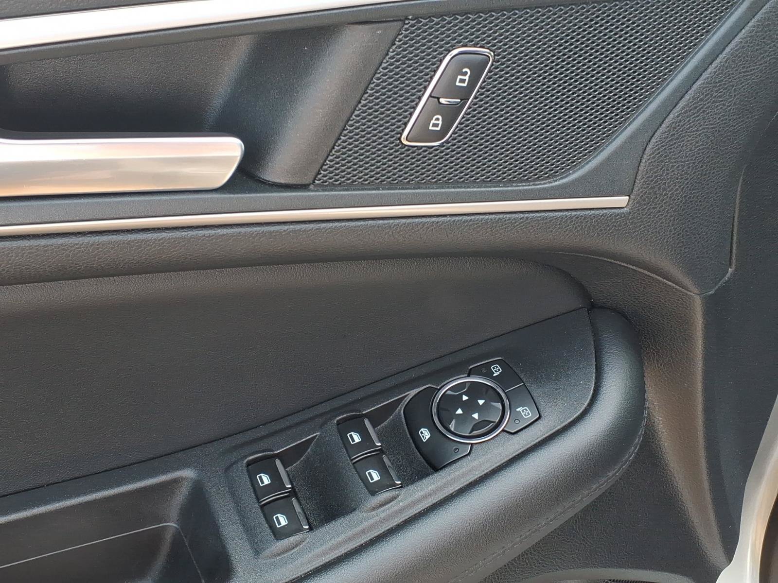 Certified 2024 Ford Edge SEL AWD/4WD image 16