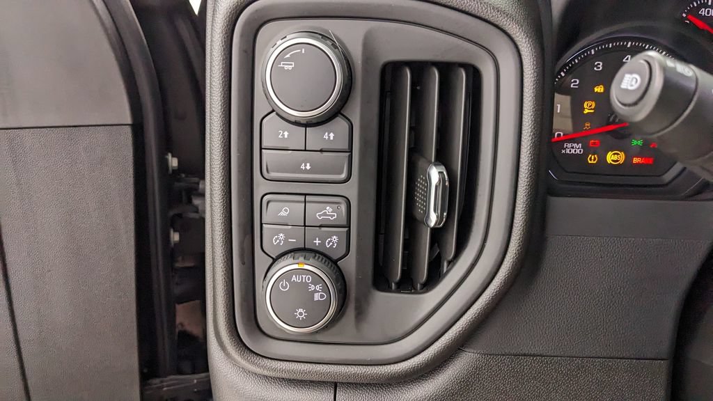Used 2024 Chevrolet Silverado 2500 Custom w/ Custom Value Package AWD/4WD image 21