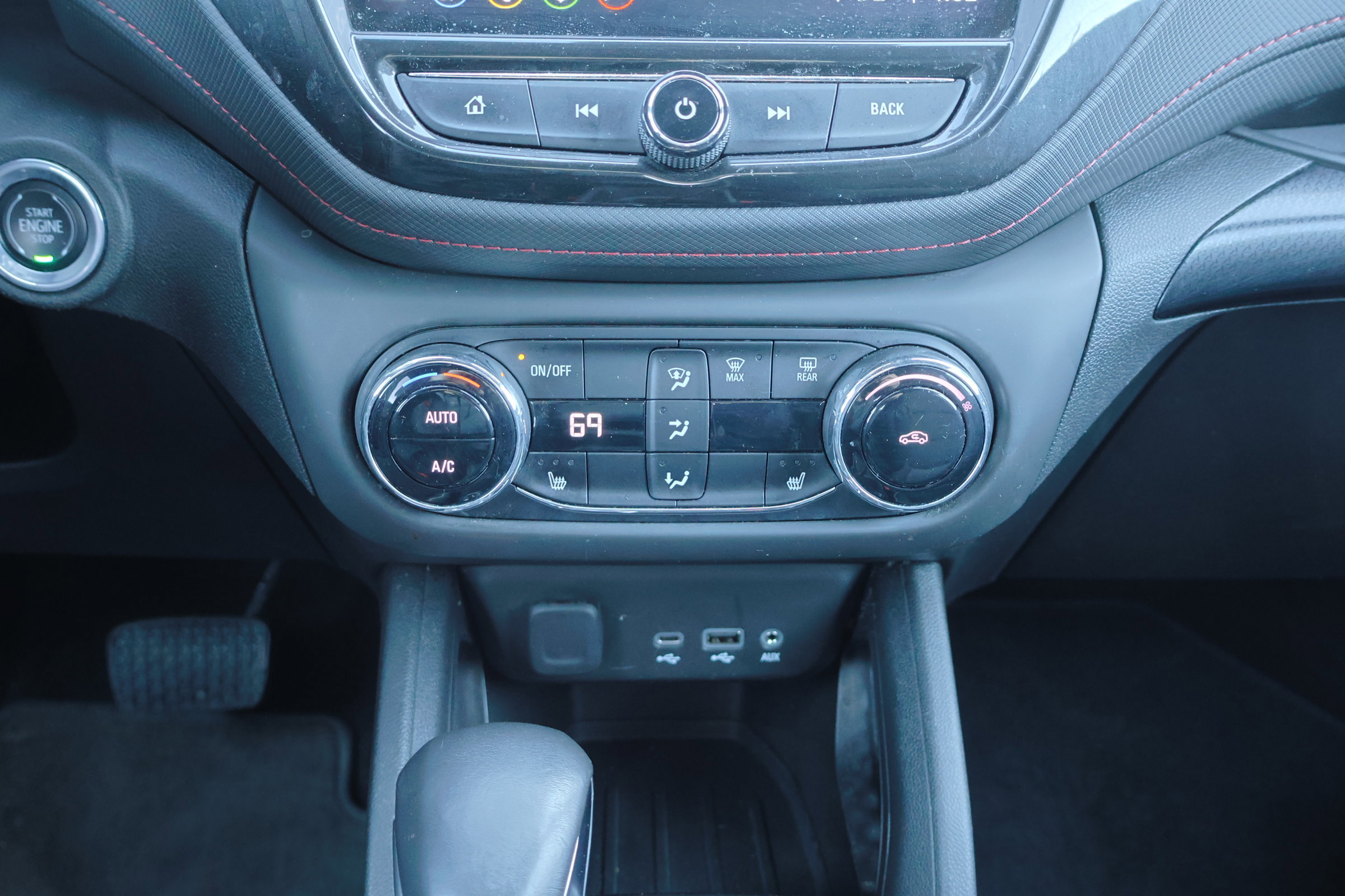 Used 2022 Chevrolet TrailBlazer RS w/ Sun and Liftgate Package image 37