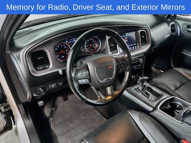 Used 2022 Dodge Charger SXT w/ Plus Group RWD image 21