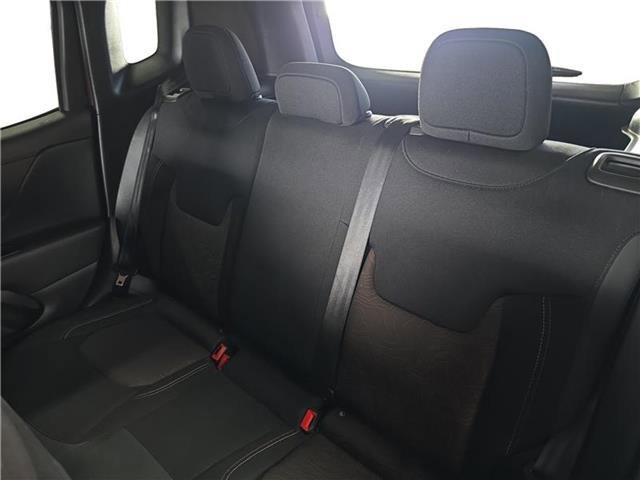 Used 2023 Jeep Renegade Latitude AWD/4WD image 13