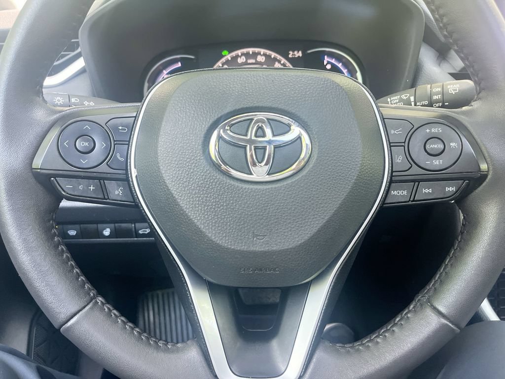 Used 2025 Toyota RAV4 XLE w/ Convenience Package AWD/4WD image 14