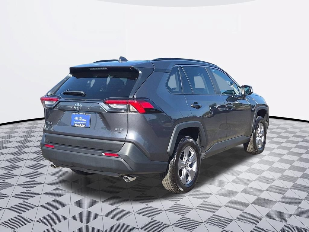 Used 2024 Toyota RAV4 XLE w/ Convenience Package AWD/4WD image 5
