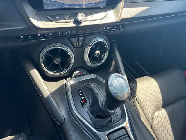 Used 2018 Chevrolet Camaro SS RWD image 29