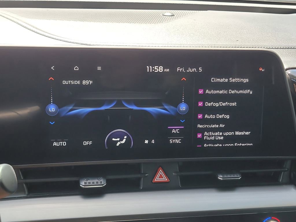 Used 2023 Kia Sportage EX FWD image 19