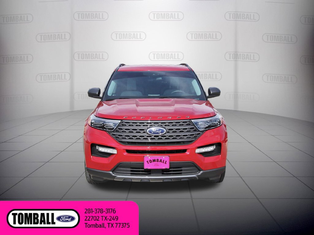 Certified 2021 Ford Explorer XLT w/ Equipment Group 202A RWD image 2