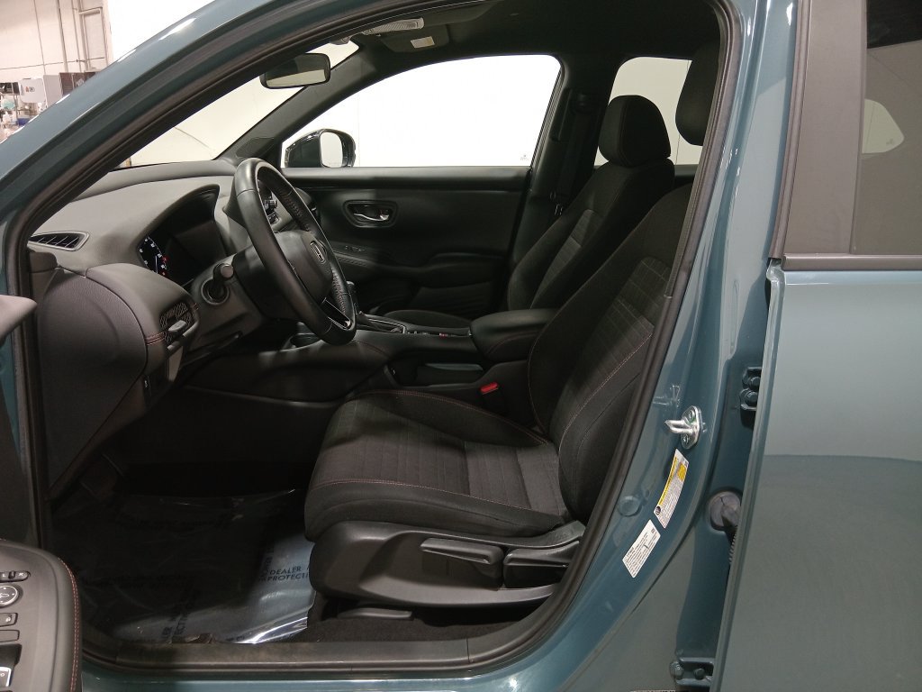 Used 2023 Honda HR-V Sport image 16
