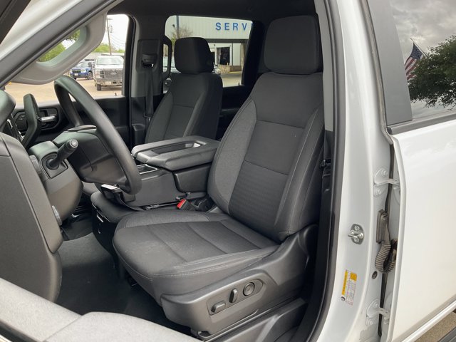 Used 2025 Chevrolet Silverado 2500 Custom w/ Custom Value Package AWD/4WD image 8